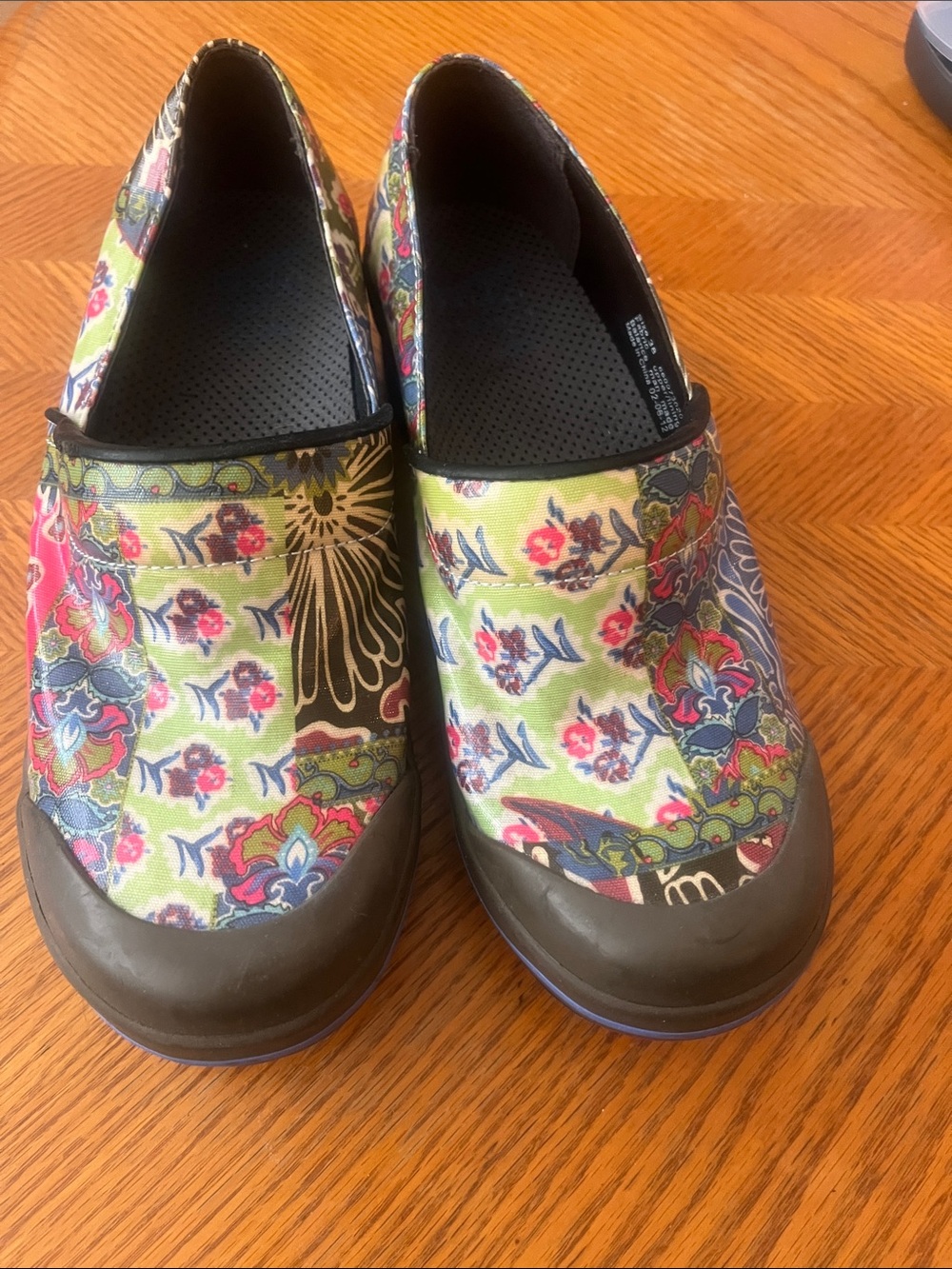Dansko size 38 Floral Women's Clogs